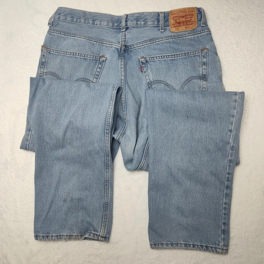 Levis 550 Jeans Mens 38x34 Light Wash Y2K Relaxed Fit‎ Tapered Leg Blue Denim